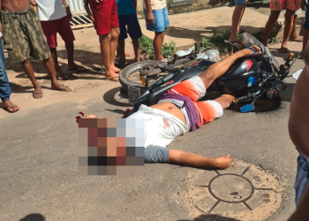 Jovem é morto a tiros enquanto pilotava motocicleta no interior do Piauí
