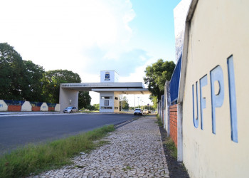 UFPI abre inscrição para professor substituto com salário de R$ 3,9mil