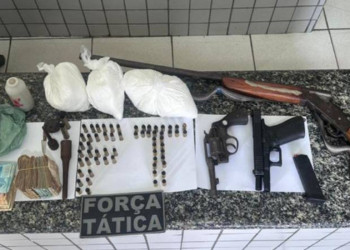 Polícia apreende cocaína avaliada em R$ 125 mil e armas durante operação no Piauí