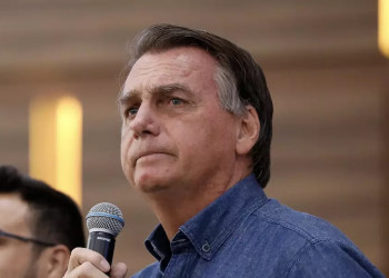 Com infecção bacteriana, Bolsonaro será transferido para Brasília, diz Eduardo