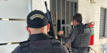 Polícia prende 21 pessoas e cumpre mais de 40 mandados de busca e apreensão durante a Operação Nordeste Integrado no Piauí
