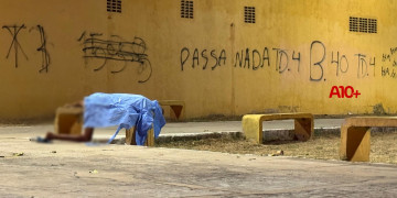 Jovem é surpreendido e executado a tiros em praça pública na zona Leste de Teresina