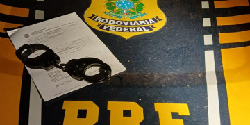Idoso de 83 anos com mandado de prisão por estupro de vulnerável é preso pela PRF em Parnaíba, no Piauí