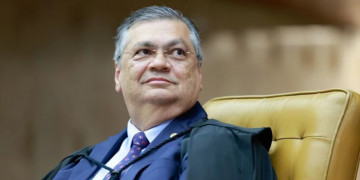 Dino afasta presidente do Tribunal de Contas do Maranhão por 180 dias