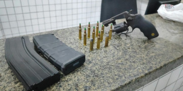 Quatro homens são presos após atirarem contra policiais durante fuga no litoral do Piauí