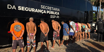 Polícia Civil cumpre mandados contra a facção criminosa PCC durante operação no litoral do Piauí