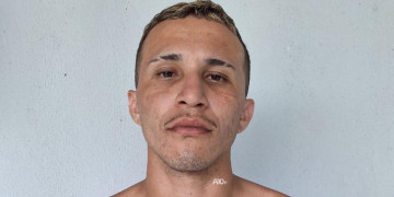 Polícia Militar prende foragido da justiça com sete mandados de prisão no litoral do Piauí