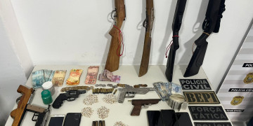 Polícia Civil prende dois suspeitos por tráfico de drogas e comércio ilegal de armas no Piauí