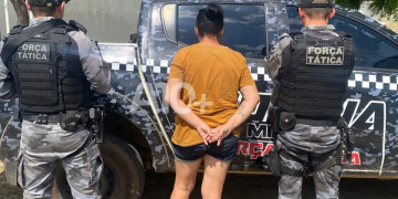 Mulher é presa por suspeita de invadir casa e ameaçar proprietária com simulacro de arma de fogo no Piauí