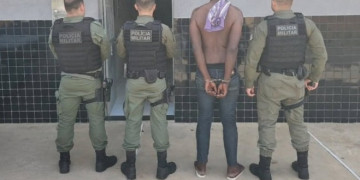 Homem é preso por suspeita de tentar matar o próprio irmão a golpes de faca no interior do Piauí