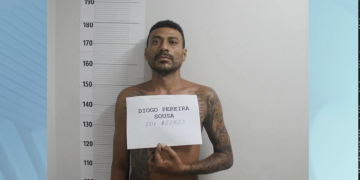 Assassinato de homem em residência teria sido retaliação de grupo rival em Teresina, diz delegado; criminosos se passaram por policiais