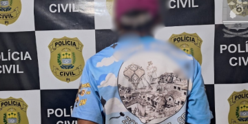 Homem é preso por suspeita de agredir companheira e quebrar móveis de casa no interior do Piauí