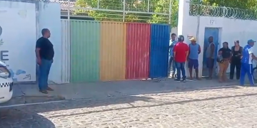 Homem é preso por suspeita de invadir APAE e matar funcionária no interior do Piauí; alvo seria a companheira