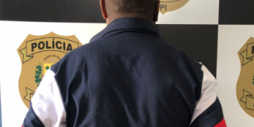 No Piauí, homem é preso suspeito de tentar matar companheira a facadas na frente dos filhos