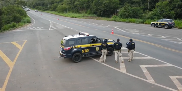 Mais de 7 mil condutores são autuados por dirigir sem CNH no Piauí em 2025, diz PRF; inspetor alerta aumento no número de mortes em acidentes