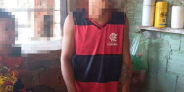 Homem é preso por tráfico de drogas no litoral do Piauí após comercializar entorpecentes na frente do filho de 3 anos