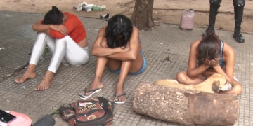 Mulheres são presas com drogas em praça de Teresina; polícia apura envolvimento de suspeito que recrutaria pessoas na região