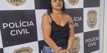Mulher com 50 passagens pela polícia suspeita de participação em homicídio é presa na zona Norte de Teresina