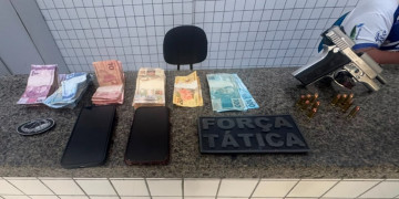 PM prende suspeito apontado como liderança de organização criminosa com pistola, munições e quase R$ 3 mil em espécie no Piauí