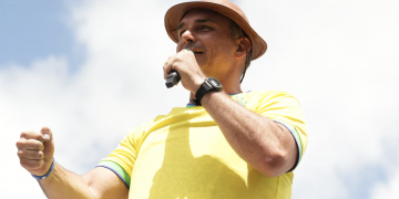 Flávio Bolsonaro mira estados do Nordeste, com exceção do Piauí, estado que mais deu votos a Lula em 2022