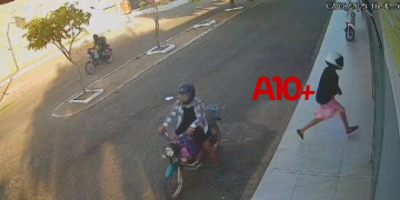Adolescentes são apreendidos por suspeita de assalto a mercadinho no Piauí; um deles usava saia para tentar enganar a polícia