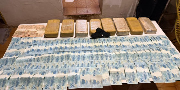 Polícia apreende 10kg de drogas e grande quantidade de dinheiro em operação em Picos, Piauí