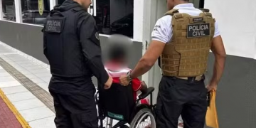 Prejuízo de R$ 50 mil: o que se sabe sobre prisão de cadeirante que ameaçou divulgar fotos íntimas de mulher no Piauí; comparsa foragido