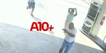 Câmeras de segurança registram ataque a homem em posto de combustível no Piauí; foi atingido com disparo e pauladas