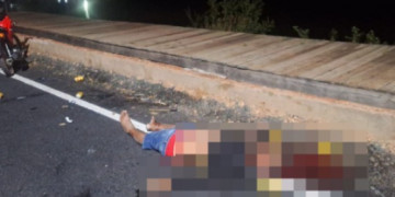 Homem morre e outro fica ferido após atropelamento em rodovia do Piauí; motorista fugiu sem prestar socorro