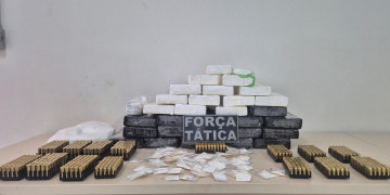 Adolescente é apreendido com grande quantidade de drogas e várias munições dentro de ônibus no Piauí; receberia R$ 3 mil pela entrega