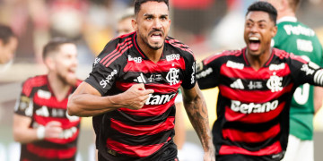 Flamengo vence o Palmeiras e se torna tetracampeão da Libertadores
