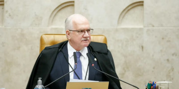 Fachin suspende decisões de Mendonça e Dino sobre Andrei e tira Moraes do inquérito das fake news
