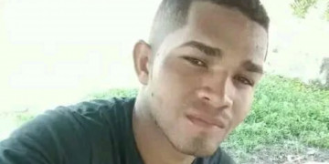 Homem é morto a facadas após confusão em bar no Piauí; polícia investiga o crime
