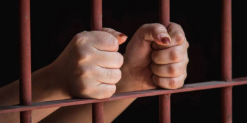 Mulher condenada por homicídio cometido em vingança pela morte do pai é presa no Piauí