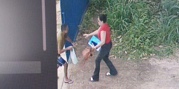 Professora é atacada por homem com seringa na porta de escola na zona Leste de Teresina; VÍDEO!