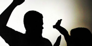 Homem é preso por agredir companheira e, mesmo durante trajeto à delegacia, seguiu ameaçando vítima no Piauí