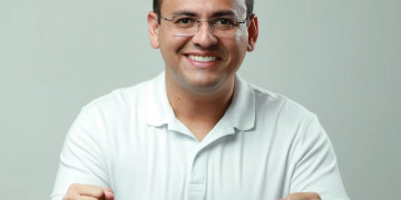 Ex-prefeito de Cocal-PI acusado de usar dinheiro público para pagar mulher e ex-candidato a vice são declarados inelegíveis por 8 anos