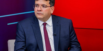 À TV Antena 10, Rafael Fonteles faz balanço de 2 anos de governo e responde críticas sobre o Porto e empréstimos; ASSISTA!