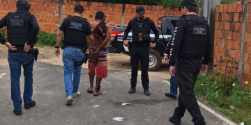Suspeitos de matarem homem e enterrarem corpo da vítima são presos pela polícia no litoral do Piauí