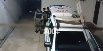 Adolescentes são detidas tentando furtar uísques, perfumes e até cartas de baralho de supermercado da zona Leste de Teresina