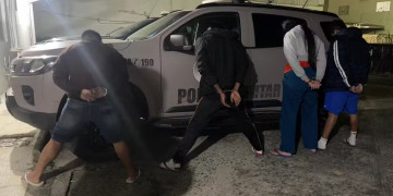 Liderança de facção criminosa que estava foragido da justiça piauiense é preso em Santa Catarina