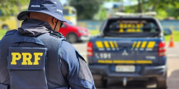 Motociclista é arremessado e morre após colidir frontalmente com caminhão no Sul do Piauí