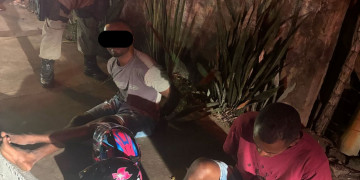 Dupla é presa após tentar matar homem em residência no Piauí; vítima fugiu pulando muros e reconheceu suspeitos durante depoimento
