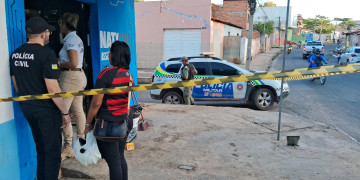 Homem morre a caminho do hospital após ser atingido com vários tiros na zona Leste de Teresina