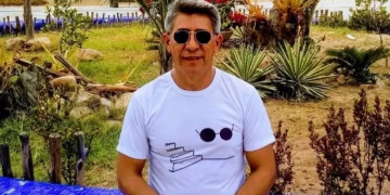 Colisão entre carro e caminhão mata empresário e deixa 4 feridos no interior do Piauí