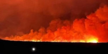 Governo envia transporte aéreo para conter incêndio de grandes proporções que atinge Pavussu, no interior do Piauí
