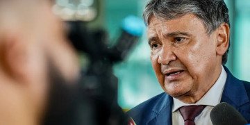 Polícia Federal investiga origem de fake news sobre programas sociais