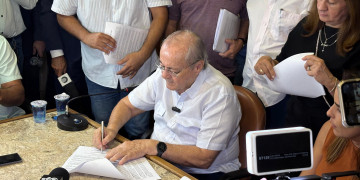 Prefeito Silvio Mendes decreta situação de emergência na coleta de lixo em Teresina