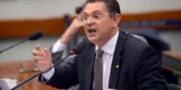 Oposição critica fala de Lula e diz que ‘país precisa de Justiça, não de romantização do tráfico’