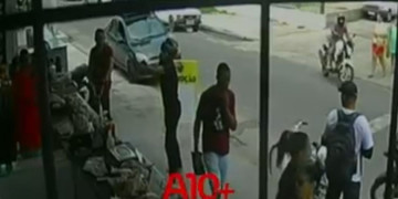 Câmeras de segurança flagram criminosos roubando colar de ouro e efetuando disparos próximo à Ceasa em Timon; VÍDEO